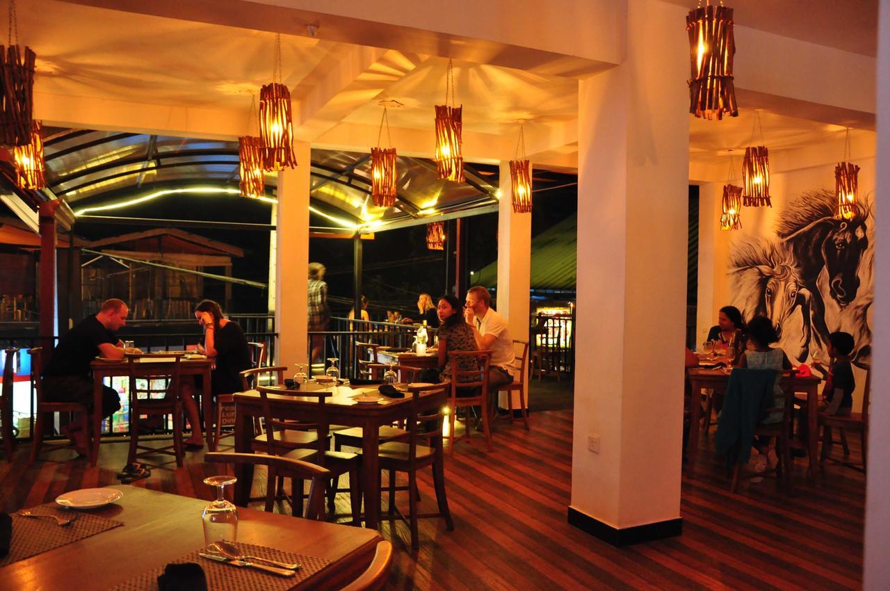 Oak Ray La Ella Breeze Hotel Buitenkant foto